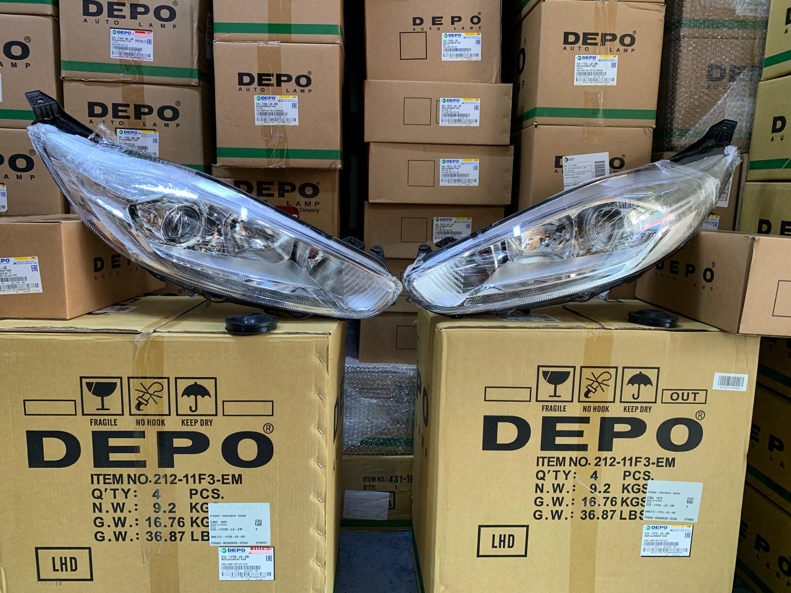 FORD FİESTA 2013-2017 ARASI DEPO SAĞ VE SOL FAR TAKIM MERCEKLİ GÜNDÜZ LEDLİ C1BB-13W029-CH / C1BB-13W030-CH
