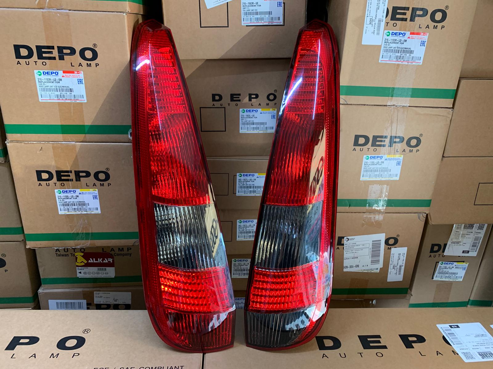FORD FİESTA 5 KAPI 2002-2005 ARASI DEPO SAĞ VE SOL STOP LAMBASI 2S61-13A602-BG / 2S61-13A603-BG