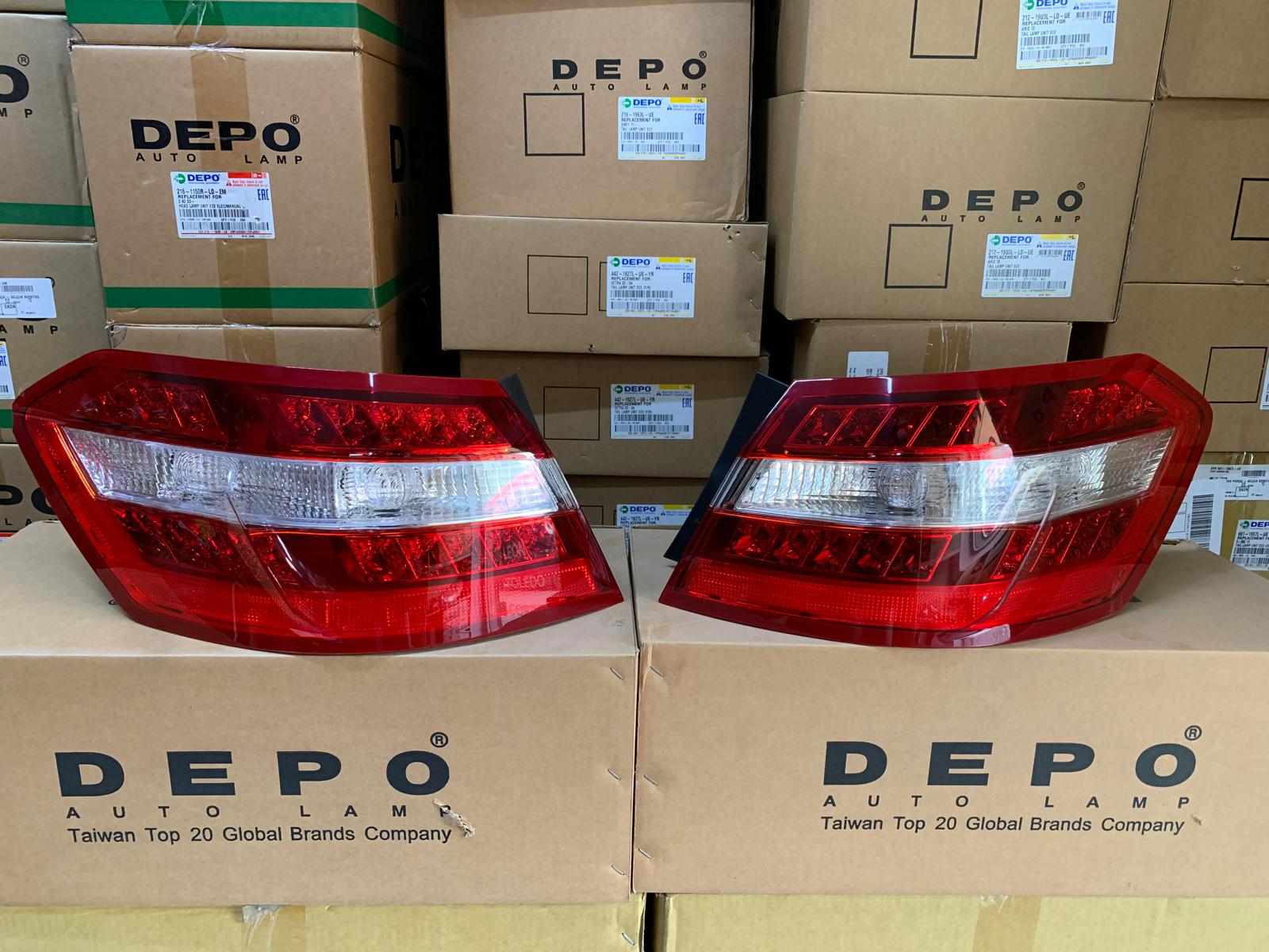 MERCEDES W212 E-CLASS 2009-2012 ARASI DEPO LEDLİ SAĞ VE SOL DIŞ STOP LAMBASI A2128200164 / A2128200264