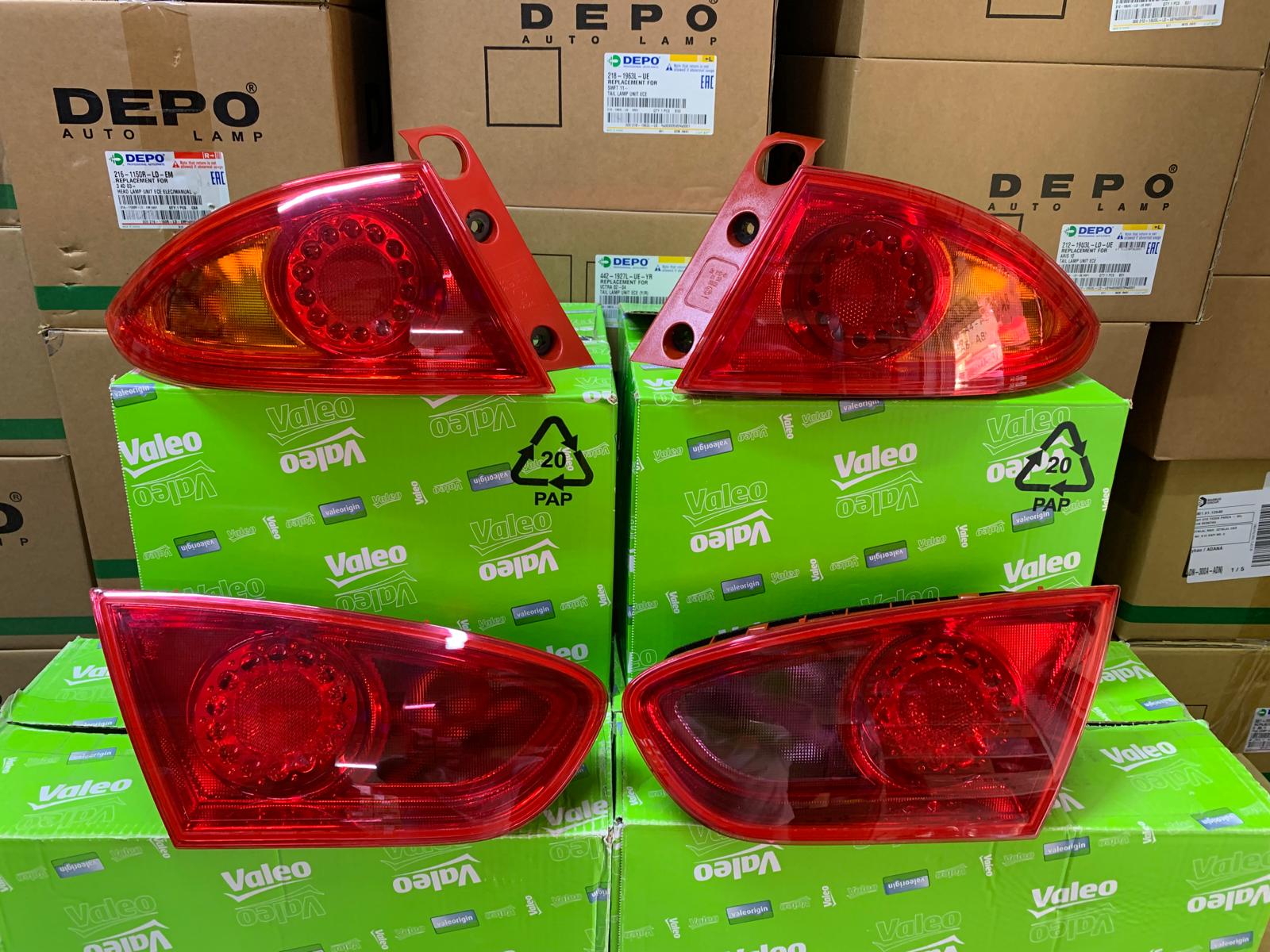 SEAT LEON MAKYAJLI 2009-2013 ARASI VALEO SAĞ VE SOL STOP LAMBASI 4'LÜ TAKIM 1P0945111D / 1P0945112D