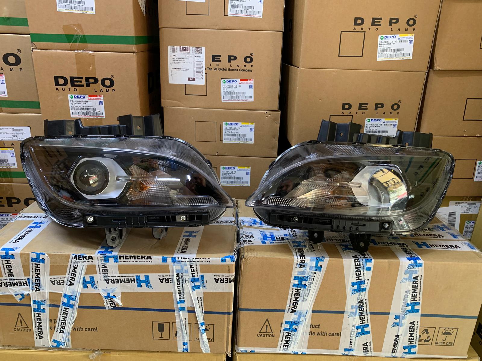 HYUNDAI KONA MAKYAJLI 2019-2023 ARASI HEMERA SAĞ VE SOL FAR TAKIM 92101-J9500 / 92102-J9500