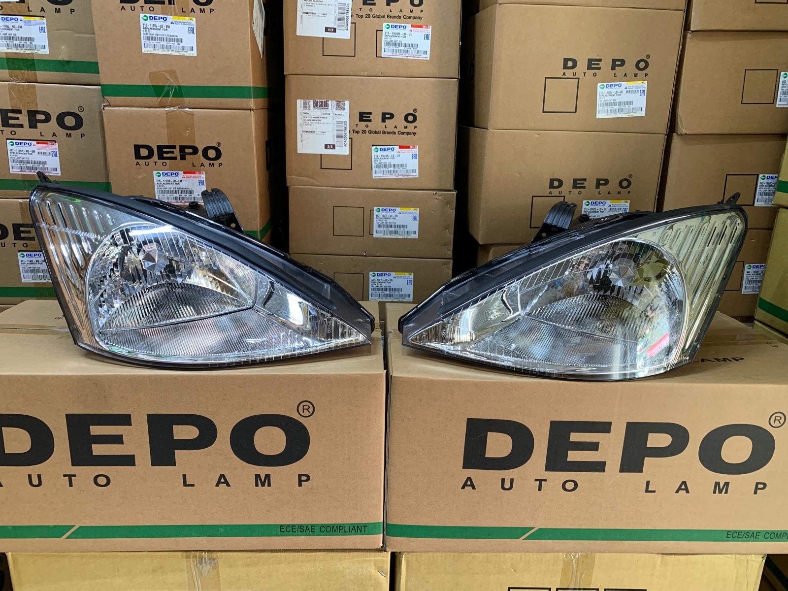 FORD FOCUS 1998-2001 ARASI DEPO SAĞ VE SOL FAR TAKIM HALOJEN 1M51-13006-FA / 1M51-13005-FA