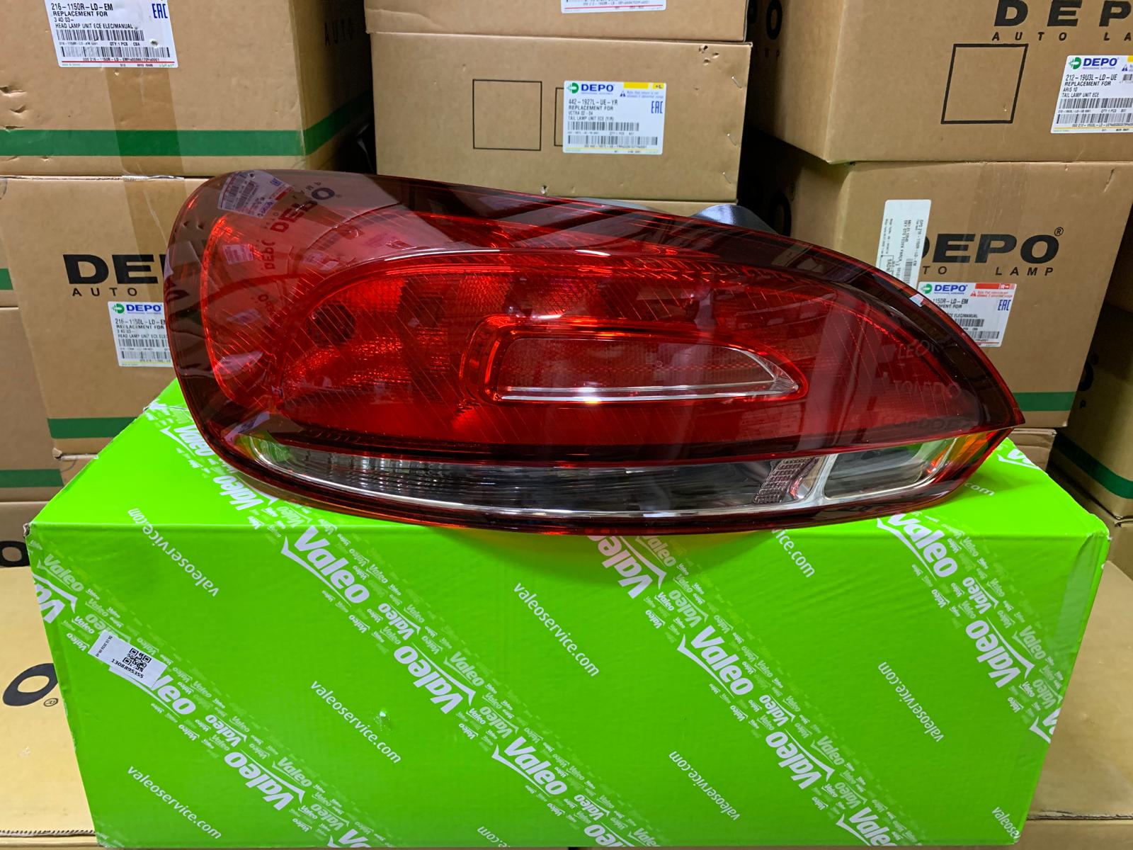 VW SCIROCCO 2008-2013 ARASI VALEO SOL STOP LAMBASI 1K8945095G / 1K8945095R