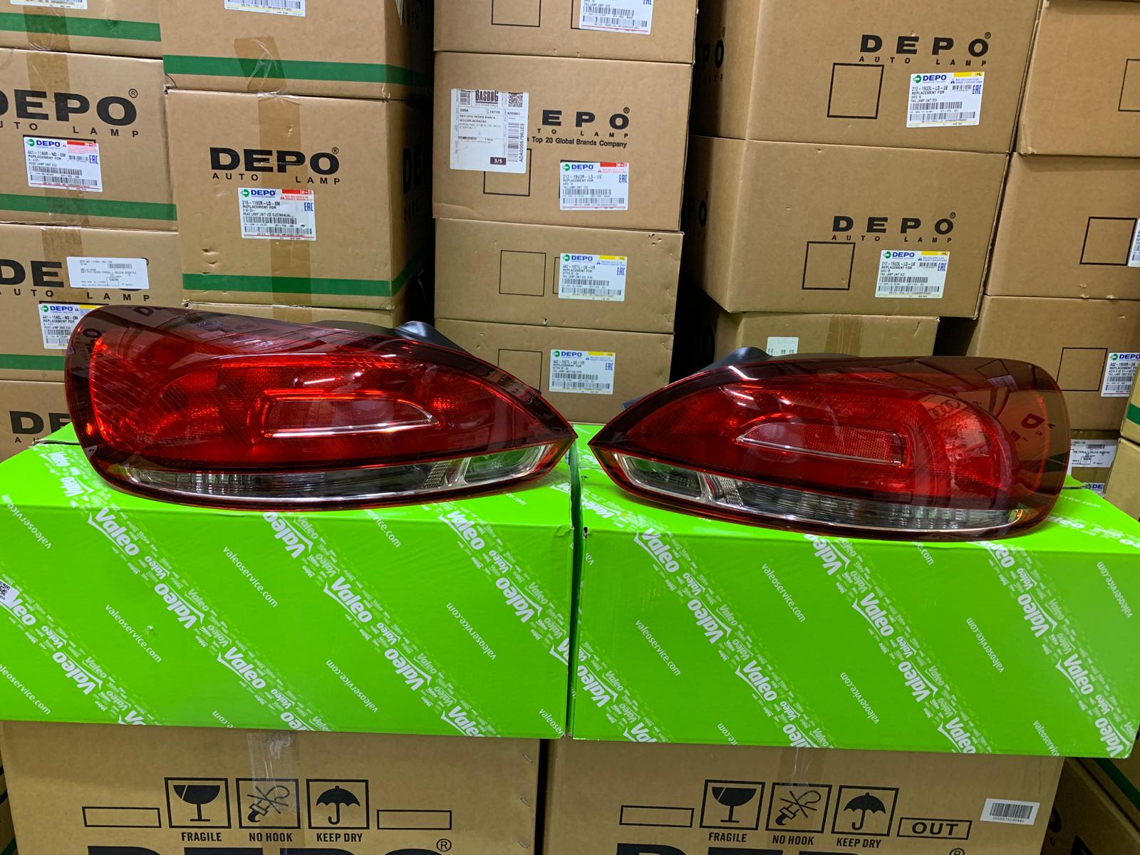 VW SCIROCCO 2008-2013 ARASI VALEO SAĞ VE SOL STOP LAMBASI TAKIM 1K8945095G / 1K8945096G